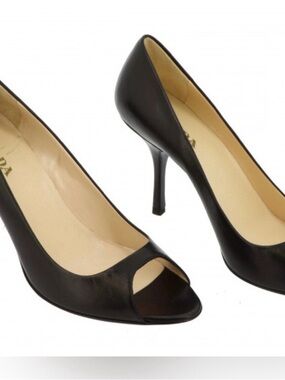 PRADA Sz IT 37.5 US 7.5 Black Leather Peep Toe Pumps Heels Originally $1290